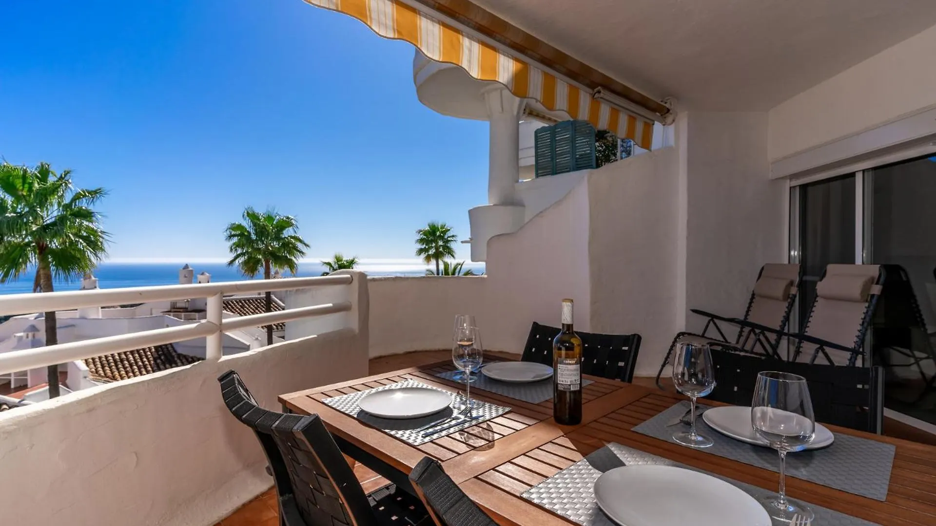 Geweldig Appartement Met Zeezicht! Mijas Spain